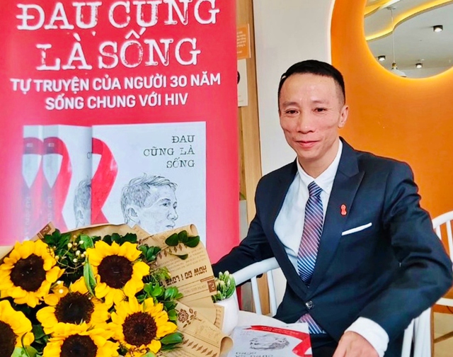 Truyền hình trực tuyến: Tự sự của những người hùng trong cuộc chiến phòng chống HIV/AIDS- Ảnh 2. Truyền hình trực tuyến: Tự sự của những người hùng trong cuộc chiến phòng chống HIV/AIDS- Ảnh 2.