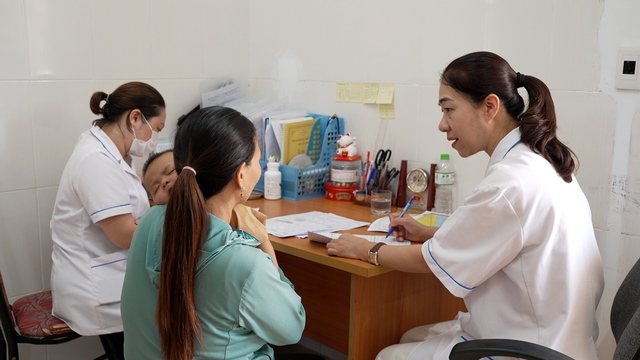 Cải thiện tầm vóc từ chăm sóc dinh dưỡng tại các trường học vùng dân tộc thiểu số- Ảnh 1.