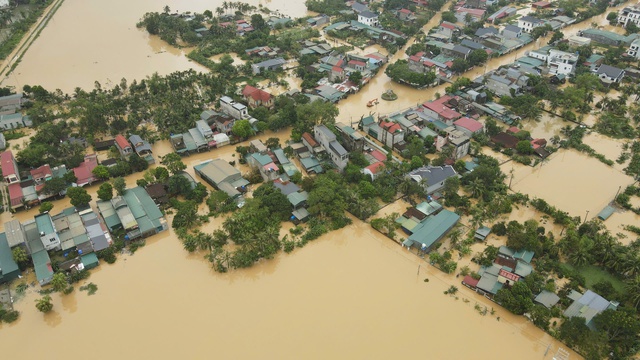 Hơn 3 nghìn hộ dân Nông Cống ‘chìm’ trong lũ- Ảnh 1.