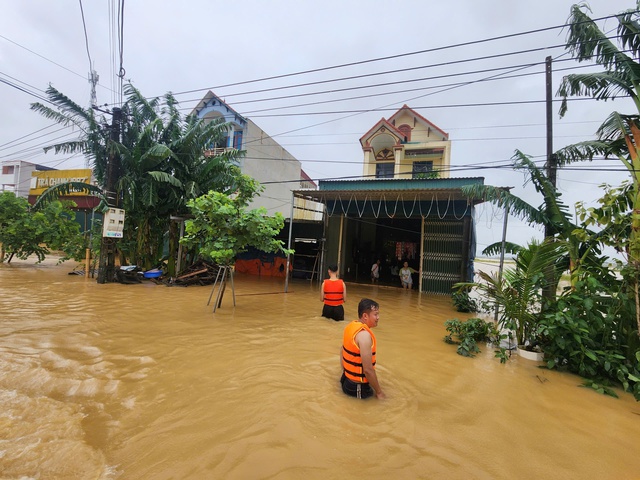 Hơn 3 nghìn hộ dân Nông Cống ‘chìm’ trong lũ- Ảnh 2.