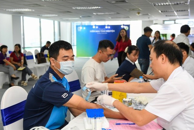 Câu chuyện 30 năm Abbott đồng hành cùng y tế Việt Nam- Ảnh 1. Câu chuyện 30 năm Abbott đồng hành cùng y tế Việt Nam- Ảnh 1.