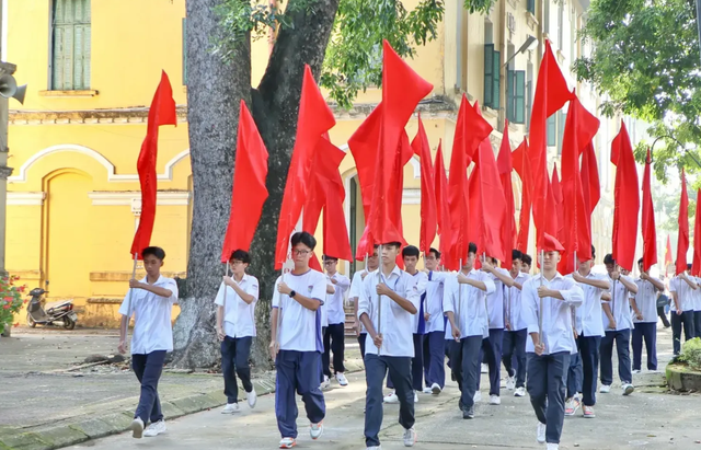 Bộ trưởng Bộ GD&ĐT: Lễ khai giảng năm nay mang ý nghĩa lịch sử- Ảnh 1. Bộ trưởng Bộ GD&ĐT: Lễ khai giảng năm nay mang ý nghĩa lịch sử- Ảnh 1.