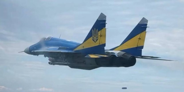 Lộ diện bom lượn mới của Ukraine trên tiêm kích MiG-29- Ảnh 1. Lộ diện bom lượn mới của Ukraine trên tiêm kích MiG-29- Ảnh 1.