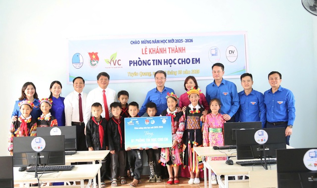 Hân hoan ngày tựu trường nơi địa đầu Tổ quốc- Ảnh 6. Hân hoan ngày tựu trường nơi địa đầu Tổ quốc- Ảnh 6.