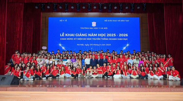 Đại học Y Hà Nội đón năm học mới với 9 chương trình đào tạo đạt chuẩn kiểm định- Ảnh 2. Đại học Y Hà Nội đón năm học mới với 9 chương trình đào tạo đạt chuẩn kiểm định- Ảnh 2.
