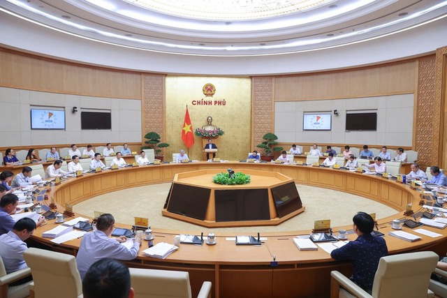 Thủ tướng: Không để tình trạng thao túng thị trường, găm hàng, đội giá vàng- Ảnh 1.