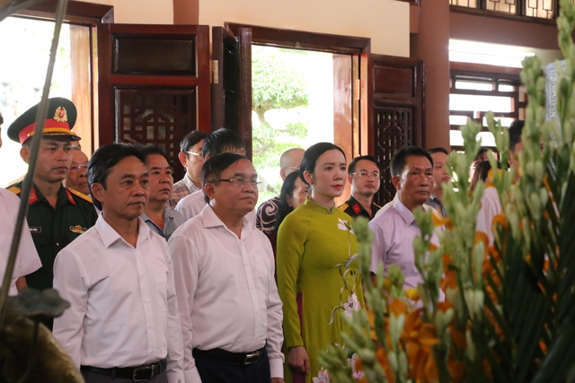 Khai trương Nhà trưng bày Xô Viết Nghệ Tĩnh và triển lãm chuyên đề 'Khát vọng tự do'- Ảnh 1. Khai trương Nhà trưng bày Xô Viết Nghệ Tĩnh và triển lãm chuyên đề 'Khát vọng tự do'- Ảnh 1.