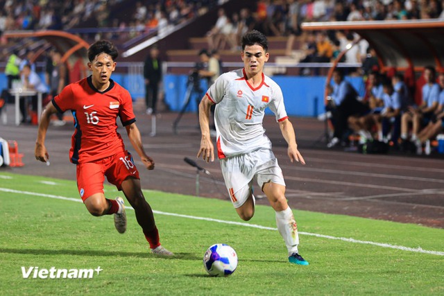 Vòng loại U23 châu Á: Tuyển Việt Nam quyết thắng Yemen để đi tiếp với ngôi đầu- Ảnh 1. Vòng loại U23 châu Á: Tuyển Việt Nam quyết thắng Yemen để đi tiếp với ngôi đầu- Ảnh 1.