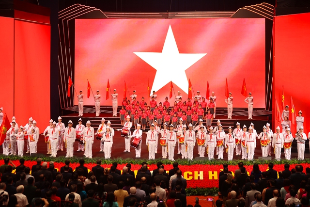 Anh hùng Lao động Thái Hương: 'Dinh dưỡng học đường phải được coi là hạ tầng mềm của quốc gia'- Ảnh 2. Anh hùng Lao động Thái Hương: 'Dinh dưỡng học đường phải được coi là hạ tầng mềm của quốc gia'- Ảnh 2.