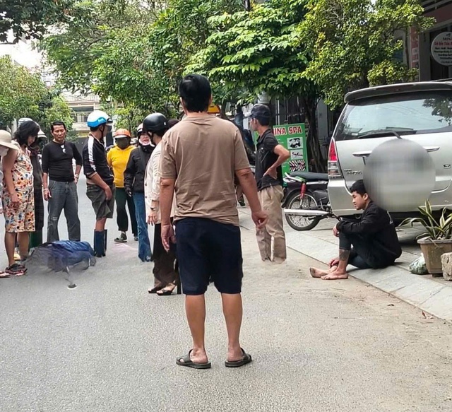 Cãi vã, nam thanh niên dùng dao đâm bạn của mẹ nguy kịch- Ảnh 1. Cãi vã, nam thanh niên dùng dao đâm bạn của mẹ nguy kịch- Ảnh 1.