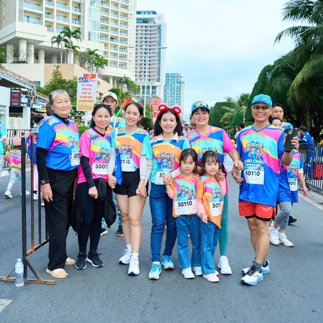 Ngàn gia đình sải bước tại 'Ngày hội Gia đình Long Châu 2026' cùng Trường Giang, Khắc Việt và Angel Play - Ảnh 5.