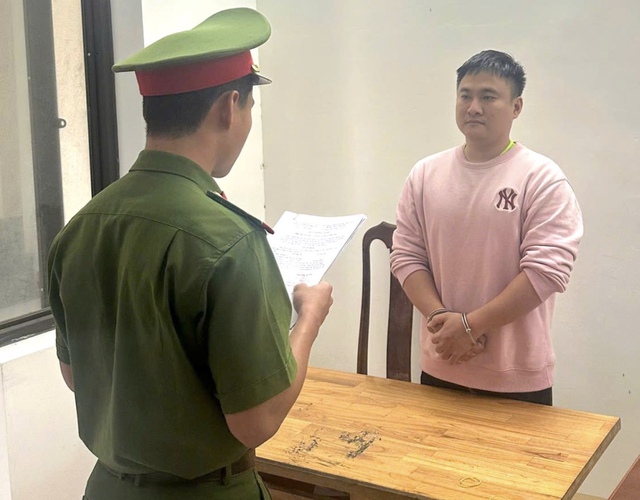 Quản lý spa núp bóng để chứa mại dâm ra đầu thú sau nhiều ngày lẩn trốn- Ảnh 1.