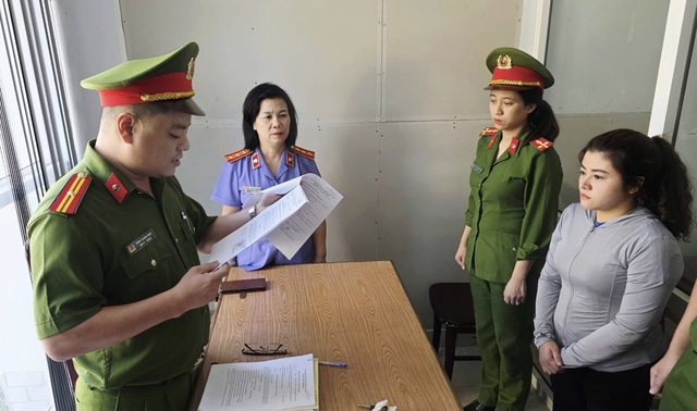 Chiếm đoạt hơn 470 triệu đồng tiền bán hàng, nữ quản lý cửa hàng bị khởi tố- Ảnh 1.