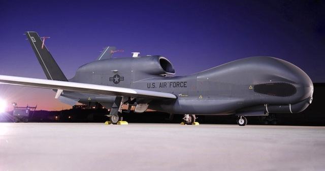 Nga phát triển máy bay trinh sát thay thế huyền thoại MiG-25R Foxbat?- Ảnh 2.