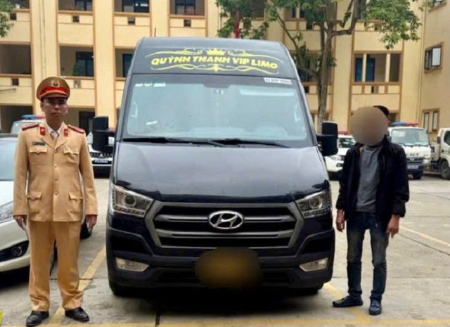 Chuyển làn không 'xi-nhan' trên đường cao tốc Hà Nội – Thái Nguyên, 1 tài xế bị xử phạt- Ảnh 1.