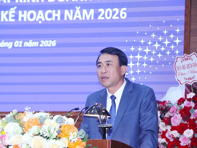 Vững dòng điện – sáng niềm tin: Công ty Điện lực Thanh Hóa vượt khó năm 2025, sẵn sàng bứt phá trong giai đoạn mới- Ảnh 4.