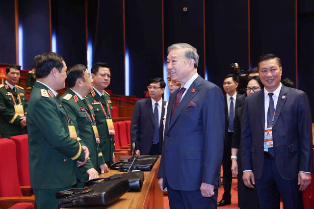 Lãnh đạo Đảng, Nhà nước và đại biểu dự phiên họp trù bị Đại hội XIV của Đảng- Ảnh 3.