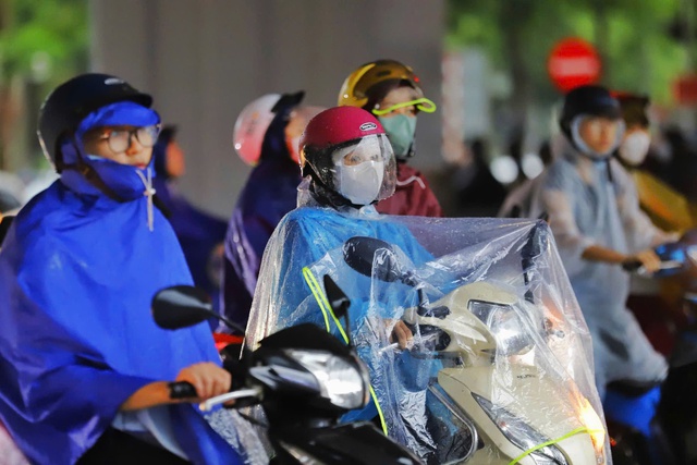 Miền Bắc rét buốt do không khí lạnh bao phủ- Ảnh 1.