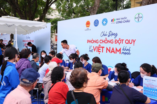 'Long Châu sẻ chia 2026' nối tiếp sứ mệnh góp phần giảm gánh nặng đột quỵ tại Việt Nam- Ảnh 1. 'Long Châu sẻ chia 2026' nối tiếp sứ mệnh góp phần giảm gánh nặng đột quỵ tại Việt Nam- Ảnh 1.