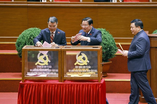 Hình ảnh bầu Ban Chấp hành Trung ương Đảng khóa XIV- Ảnh 11. Hình ảnh bầu Ban Chấp hành Trung ương Đảng khóa XIV- Ảnh 11.