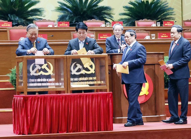 Hình ảnh bầu Ban Chấp hành Trung ương Đảng khóa XIV- Ảnh 5. Hình ảnh bầu Ban Chấp hành Trung ương Đảng khóa XIV- Ảnh 5.