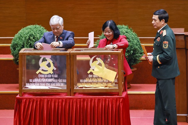 Hình ảnh bầu Ban Chấp hành Trung ương Đảng khóa XIV- Ảnh 8. Hình ảnh bầu Ban Chấp hành Trung ương Đảng khóa XIV- Ảnh 8.