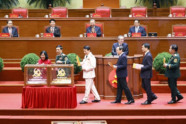 Hình ảnh bầu Ban Chấp hành Trung ương Đảng khóa XIV- Ảnh 9. Hình ảnh bầu Ban Chấp hành Trung ương Đảng khóa XIV- Ảnh 9.