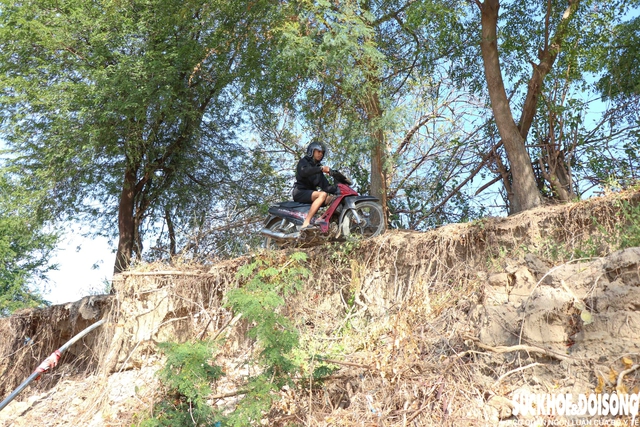 Sạt lở bờ sông Lu, người dân ở Khánh Hòa gặp khó- Ảnh 4.