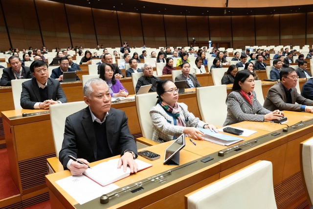 Chủ tịch Quốc hội chủ trì Hội nghị thông báo nhanh kết quả Đại hội XIV của Đảng- Ảnh 2.