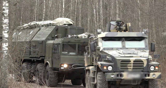 Thực chiến tên lửa siêu vượt âm Oreshnik của Nga tạo địa chấn cho quốc phòng phương Tây- Ảnh 1.