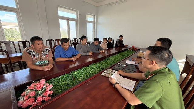 Triệt phá đường dây ghi số đề với tổng số tiền gần 10 tỷ đồng- Ảnh 1.