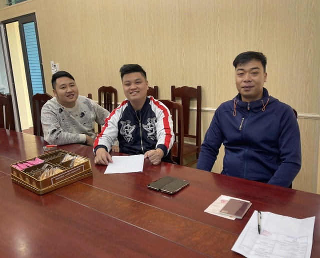 Nhận 400 triệu đồng từ tài khoản lạ, thầy giáo làm điều bất ngờ- Ảnh 1.