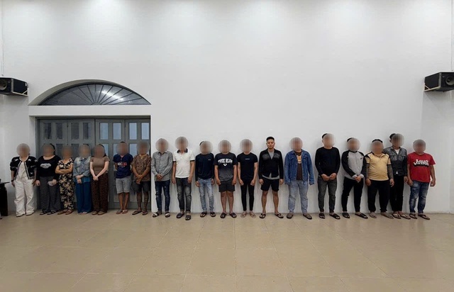 Mâu thuẫn khi ăn uống, hai nhóm thanh niên hỗn chiến gây thương tích nặng- Ảnh 1.