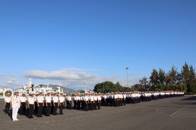 Vùng 4 Hải quân tiễn hơn 2.000 chiến sĩ hoàn thành nghĩa vụ quân sự- Ảnh 1.