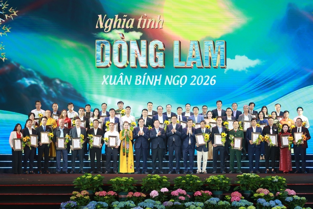 "Nghĩa tình Dòng Lam" huy động hơn 172 tỷ đồng chăm lo Tết cho người nghèo xứ Nghệ- Ảnh 3. "Nghĩa tình Dòng Lam" huy động hơn 172 tỷ đồng chăm lo Tết cho người nghèo xứ Nghệ- Ảnh 3.