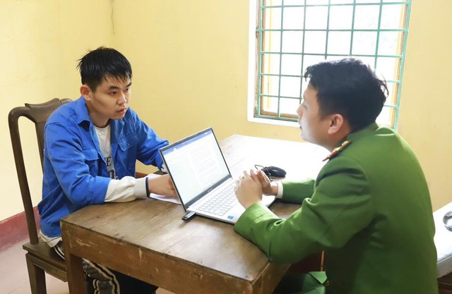 Khởi tố giám đốc doanh nghiệp phân phối sữa tắm thú cưng giả mạo nhãn hiệu SOS- Ảnh 1.