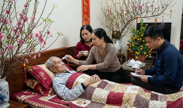 Tết dài ngày, chăm người bệnh nặng tại nhà cần lưu ý gì?- Ảnh 2. Tết dài ngày, chăm người bệnh nặng tại nhà cần lưu ý gì?- Ảnh 2.
