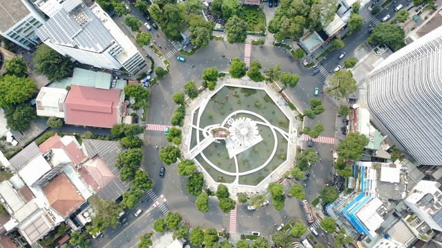 Diện mạo Hồ Con Rùa sau một tuần chỉnh trang- Ảnh 3.