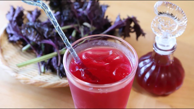 Bác sĩ chỉ cách làm trắng da, mờ thâm nám bằng lá tía tô- Ảnh 2.