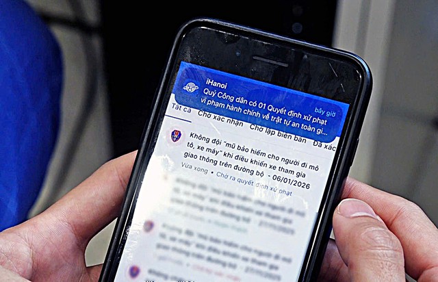 Hà Nội: Người dân có thể tự tra cứu và nộp phạt vi phạm giao thông trên iHanoi- Ảnh 3. Hà Nội: Người dân có thể tự tra cứu và nộp phạt vi phạm giao thông trên iHanoi- Ảnh 3.