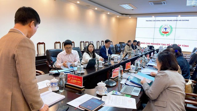 Nghiệm thu thành công đề tài nghiên cứu dung dịch hỗ trợ điều trị viêm mũi xoang từ cây ngũ sắc- Ảnh 2.