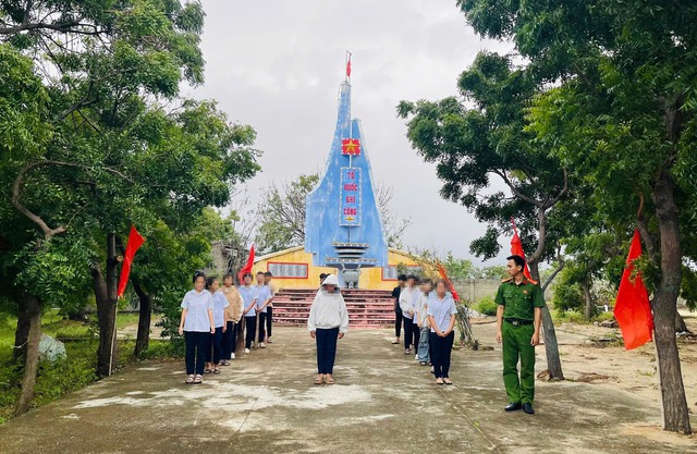 Giáo dục thiếu niên vi phạm bằng lao động công ích: Cách làm nhân văn từ cơ sở- Ảnh 4.