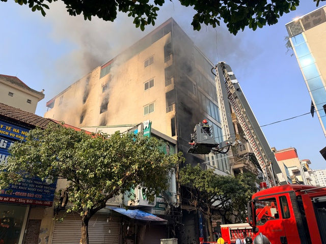 Hà Nội: cháy nhà 7 tầng tại Hà Đông khiến 2 người tử vong, 1 người bị thương- Ảnh 2.