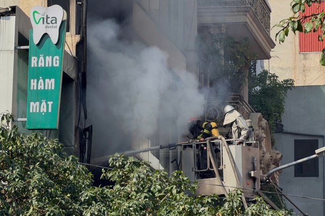Hà Nội: cháy nhà 7 tầng tại Hà Đông khiến 2 người tử vong, 1 người bị thương- Ảnh 5.