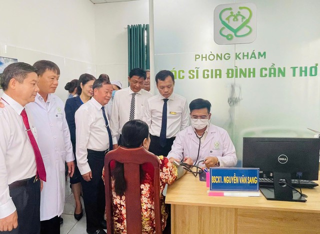 Áp lực mới đặt lên hệ thống y tế Cần Thơ- Ảnh 1. Áp lực mới đặt lên hệ thống y tế Cần Thơ- Ảnh 1.