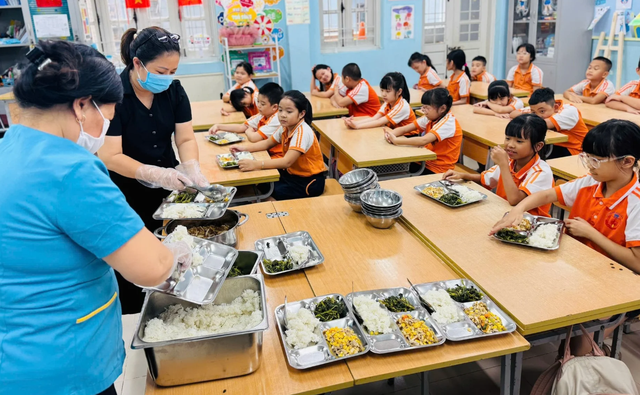 Quy trình kép đảm bảo an toàn và dinh dưỡng cho bữa ăn bán trú - Ảnh 2.