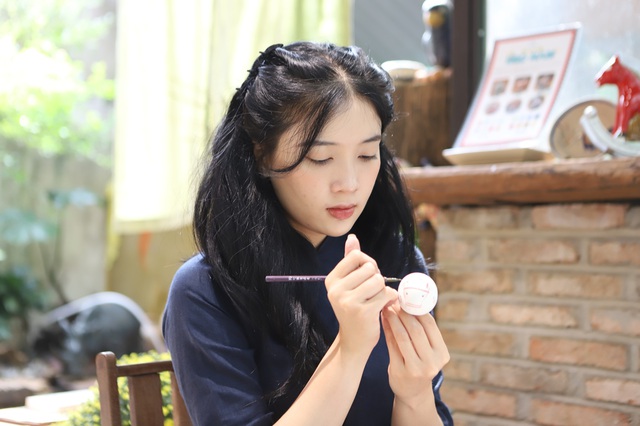 Lạ mắt linh vật ngựa gốm ở TPHCM hút khách dịp cận Tết- Ảnh 8.