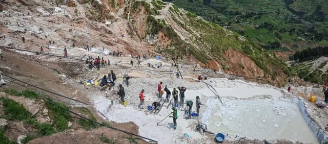 Sập hầm mỏ ở Cộng hòa Dân chủ Congo, 200 người có thể đã thiệt mạng- Ảnh 1.