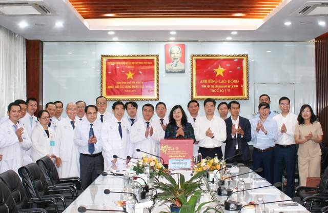 Bộ trưởng Đào Hồng Lan: Bệnh viện Chợ Rẫy cần tạo đột phá về cơ sở vật chất, phát huy vai trò đầu tàu phía Nam- Ảnh 3. Bộ trưởng Đào Hồng Lan: Bệnh viện Chợ Rẫy cần tạo đột phá về cơ sở vật chất, phát huy vai trò đầu tàu phía Nam- Ảnh 3.