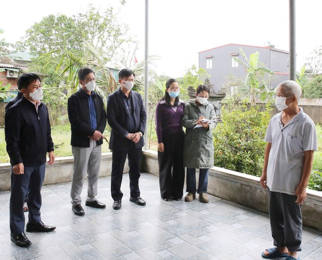 Hà Tĩnh tiêu hủy hơn 900 gia cầm nhiễm cúm H5N1- Ảnh 2.